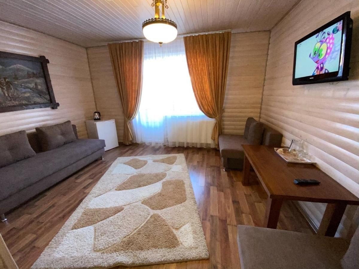 Villa Nikoletta Spa Bukovel Luaran gambar